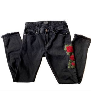 Pacsun Distressed Rose Embroidered Mom Jeans 30"
